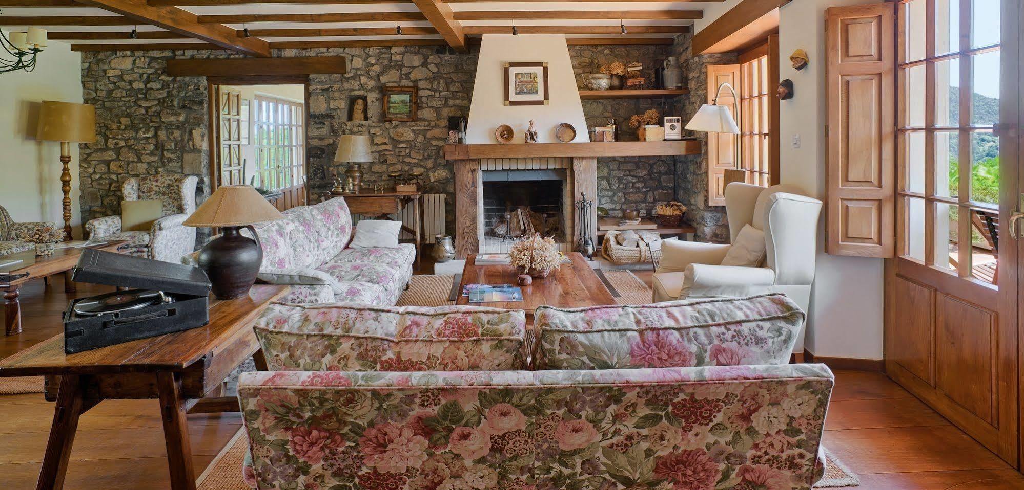 Casa Rural Llugaron I Миравальес Экстерьер фото